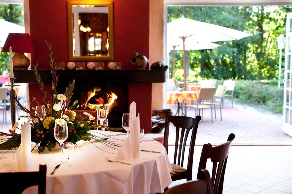 Landgasthof & Hotel Jagdhof Stralsund Esterno foto