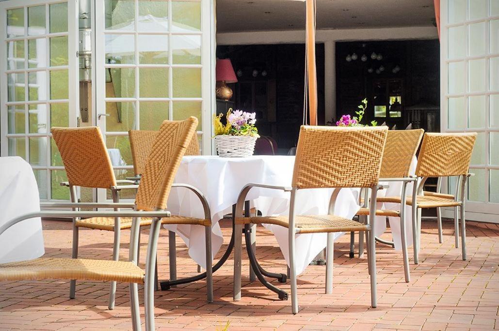 Landgasthof & Hotel Jagdhof Stralsund Esterno foto