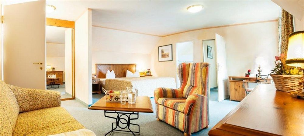 Landgasthof & Hotel Jagdhof Stralsund Esterno foto
