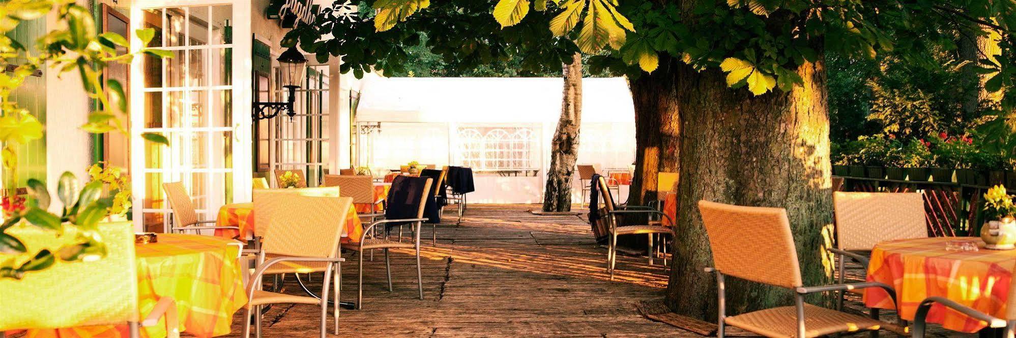 Landgasthof & Hotel Jagdhof Stralsund Esterno foto