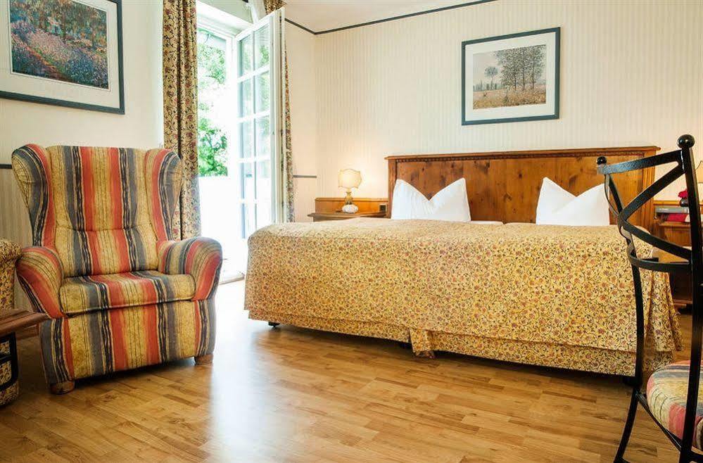 Landgasthof & Hotel Jagdhof Stralsund Esterno foto